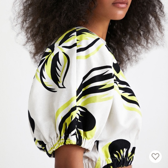 Modified Desigual linen & cotton cropped top in bold floral print. - Picture 3 of 8